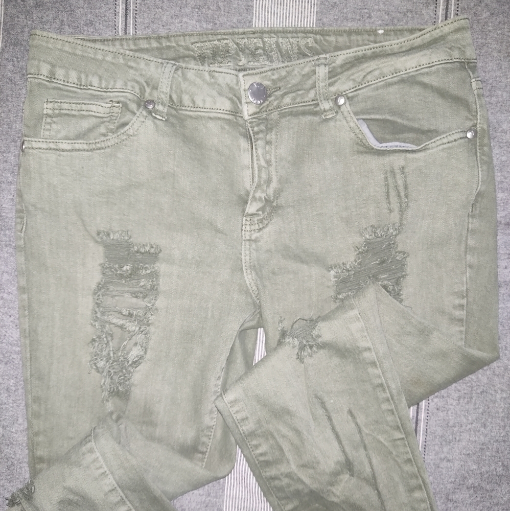 VIP JEANS